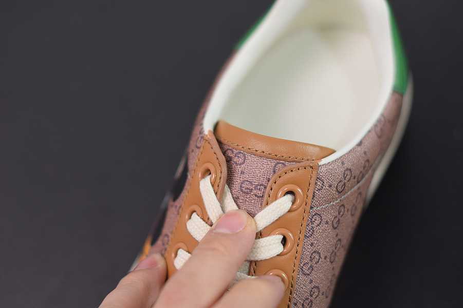 Gvcci Ace Embroidered Low-Top 6602129AYO709591