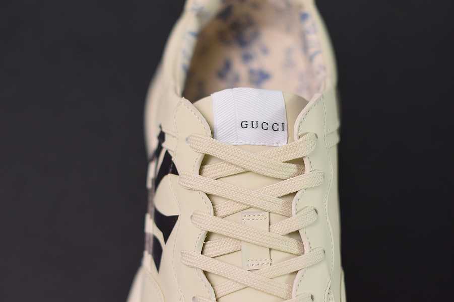 Gvcc1 Rhyton Vintage Trainer Sneaker 576963 DRW009522