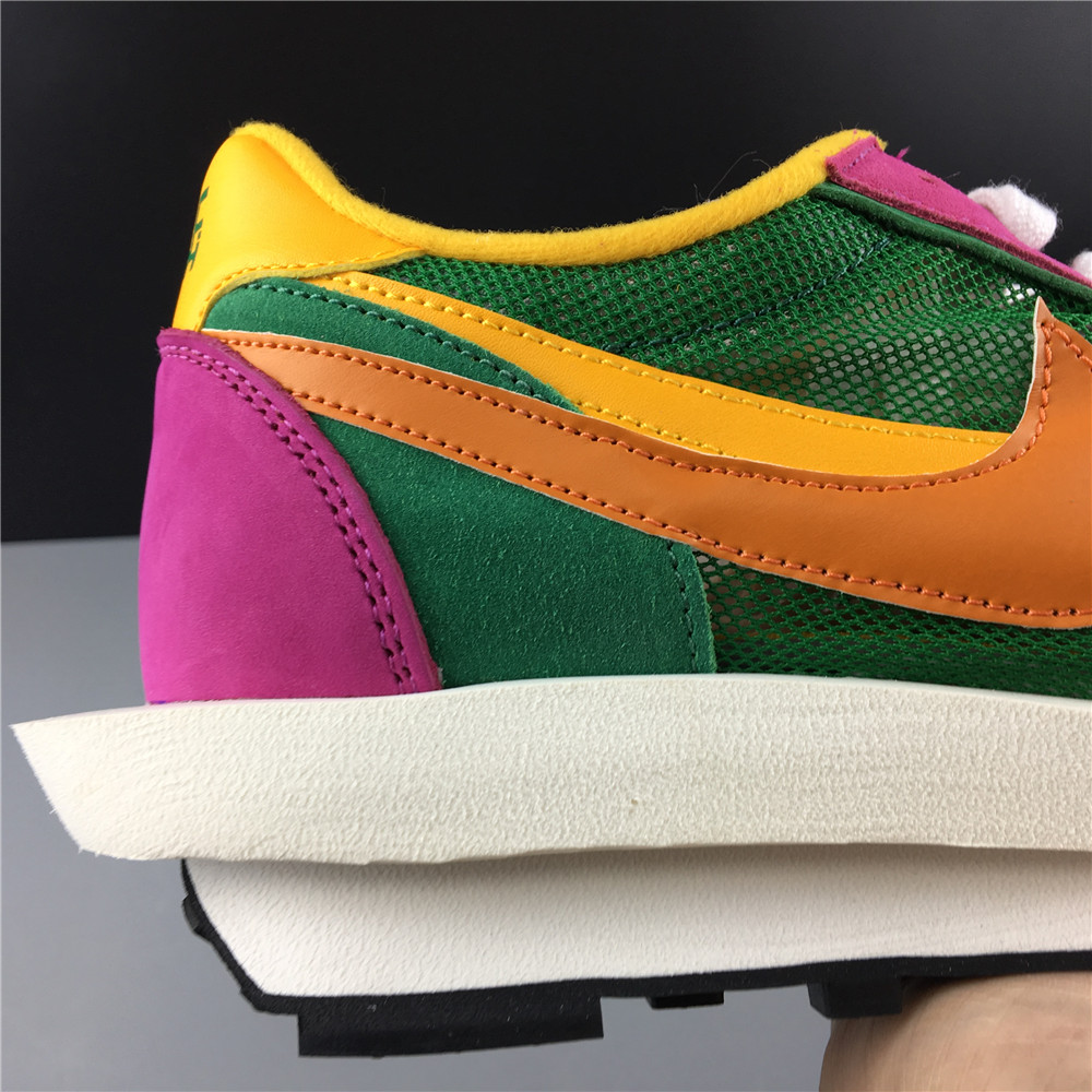Nike LD Waffle sacai Pine Green BV0073-301