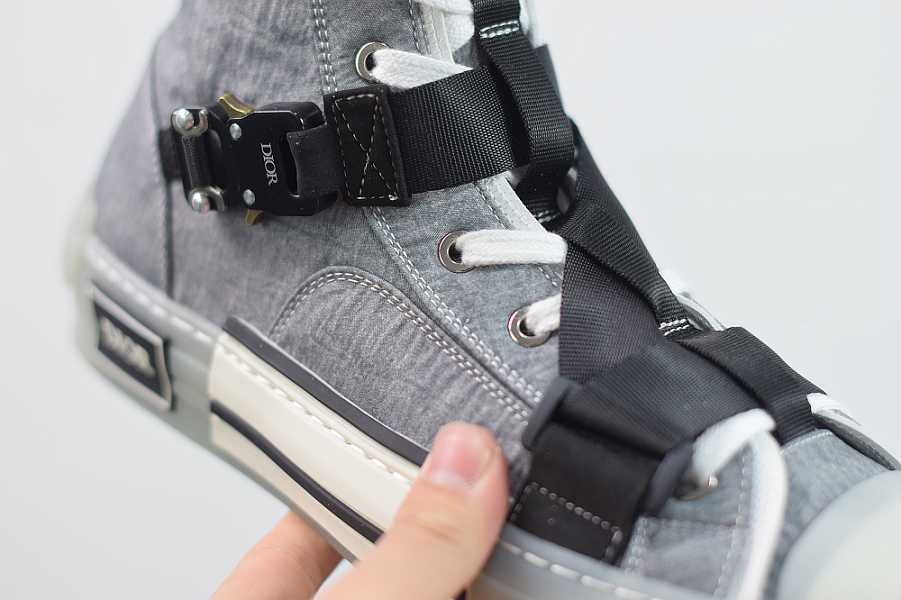 D10r Oblique Sneakers GREY T00480h069