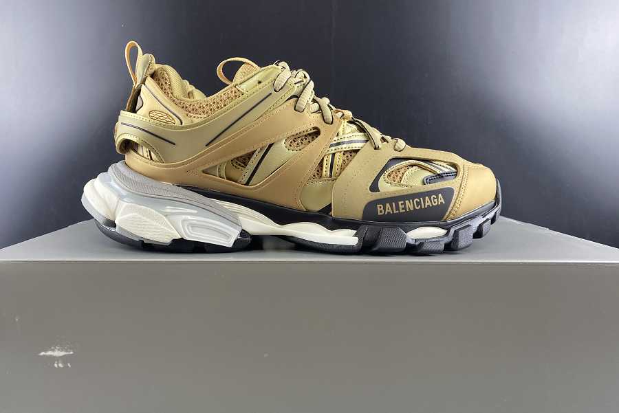 Ba1enc1aga Track Sneaker 542023W2GN39199