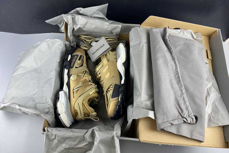 Ba1enc1aga Track Sneaker 542023W2GN39199