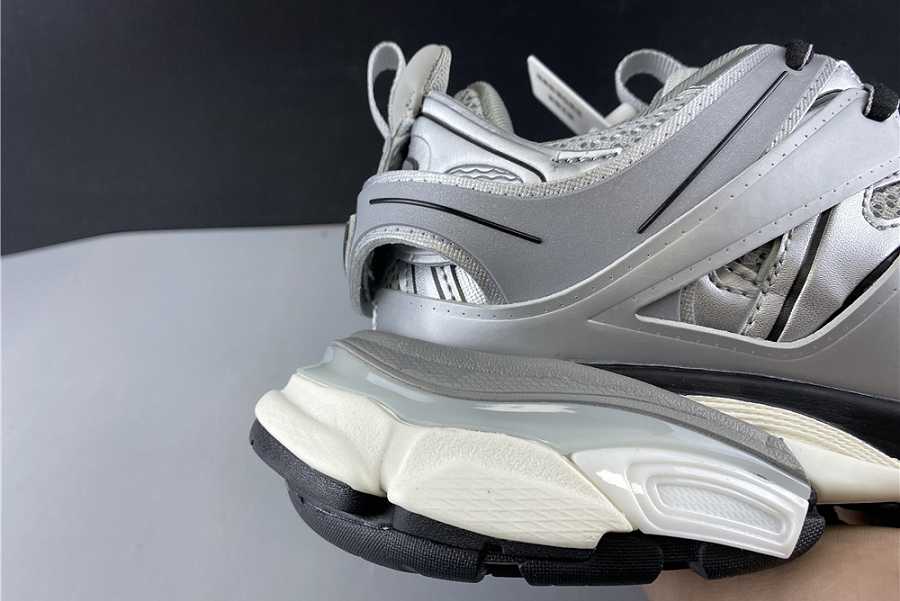 Ba1enc1aga Track Sneaker 542023W1GB11119
