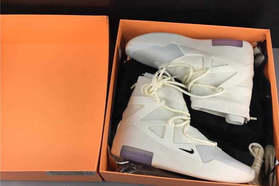 NIKE AIR FEAR OF GOD AR4237100