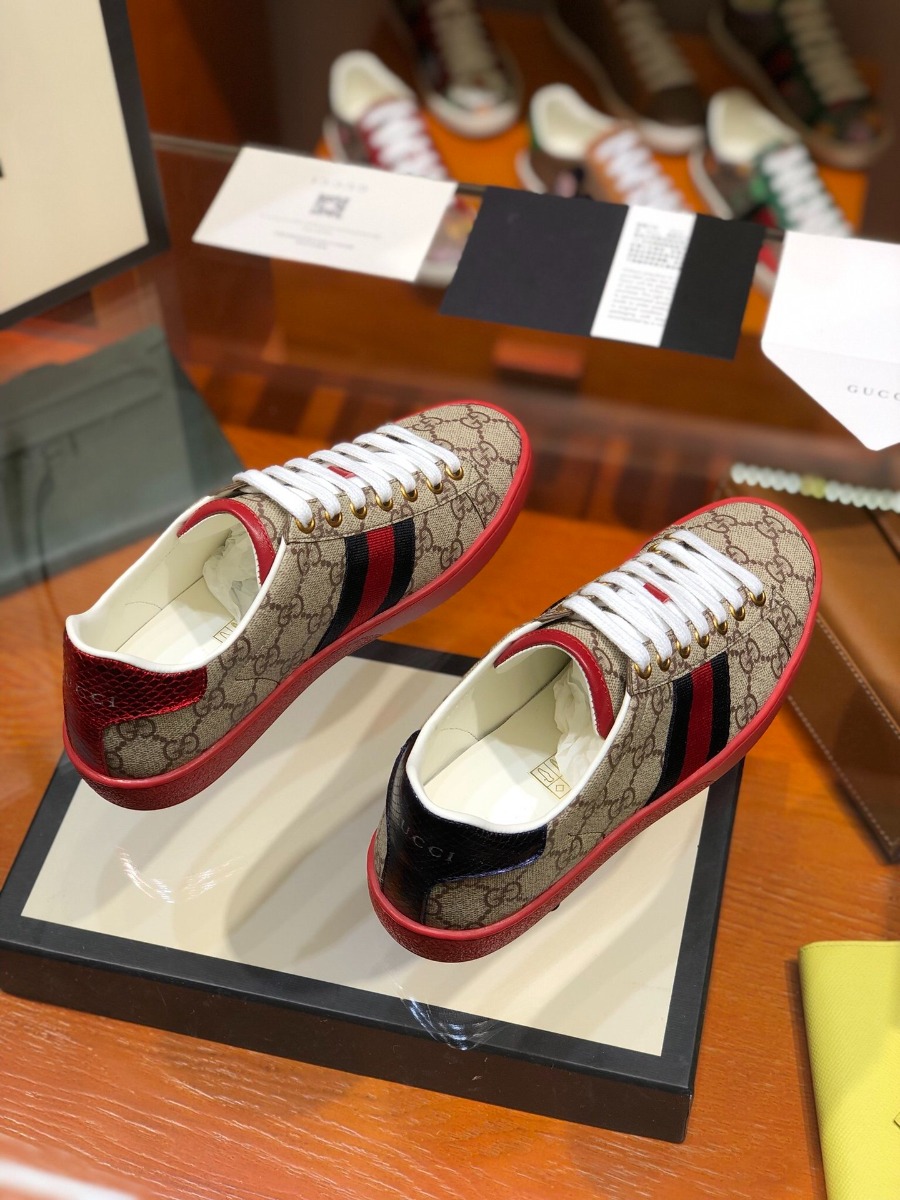 Gvcci Sneaker 20210329