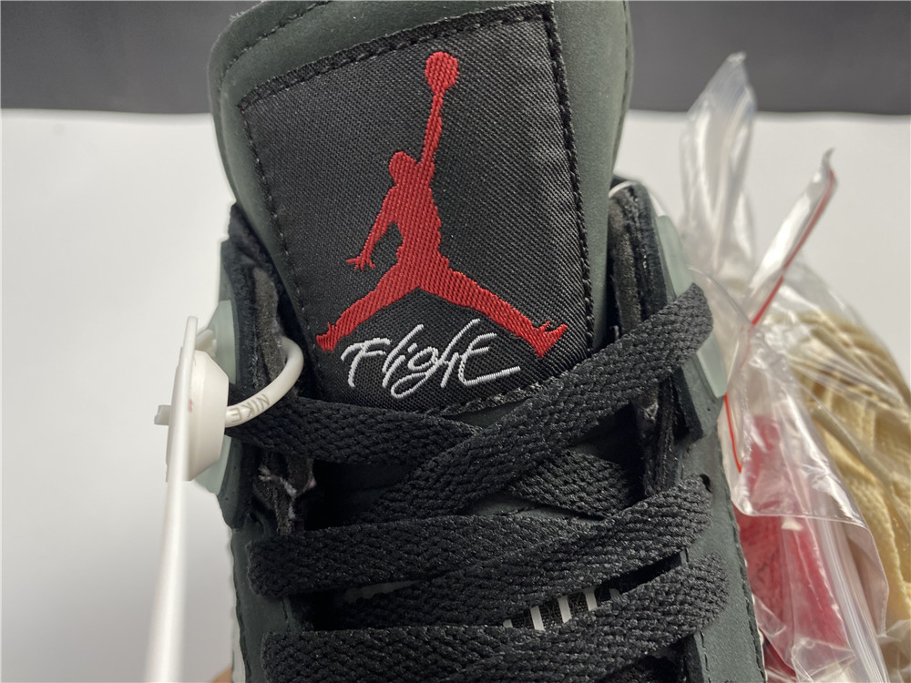 OFF-WHITE x Air Jordan 4 Bred CV9388001