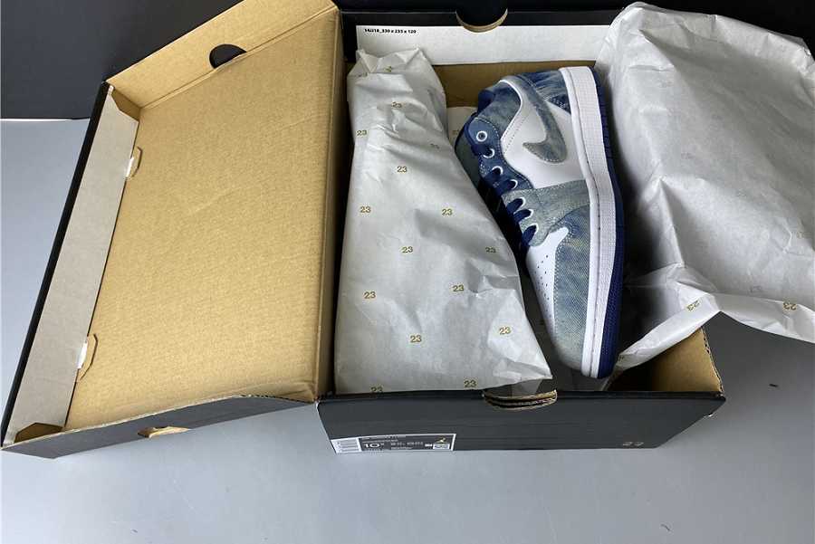 Air Jordan 1 Low  CZ8455-100