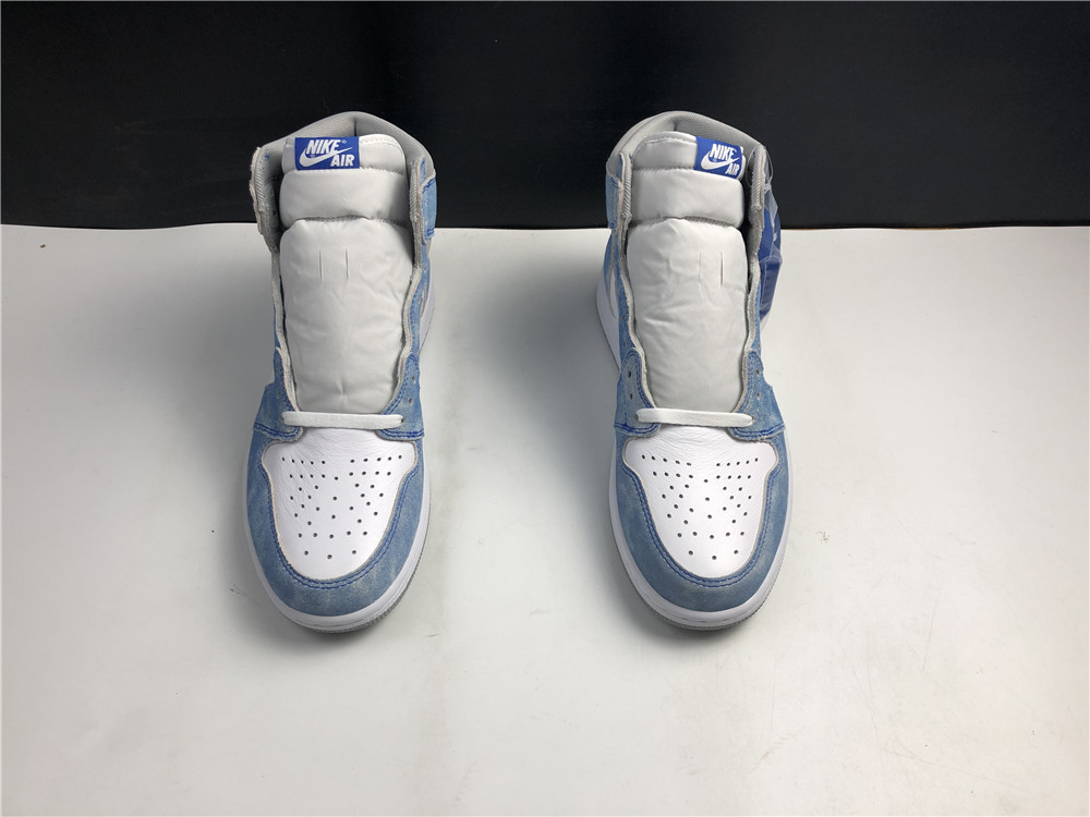 Jordan 1 Retro High OG Hyper Royal555088-402