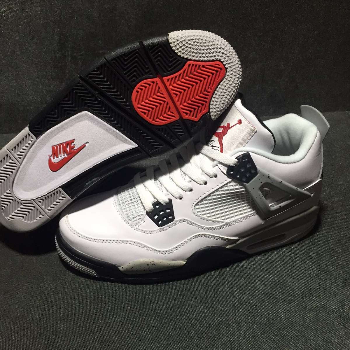 Jordan 4 Retro White Cement 840606-192