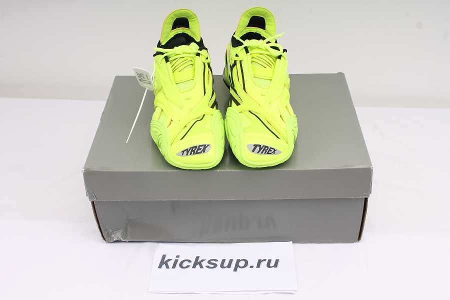 Ba1enc1aga Green Tyrex Sneakers