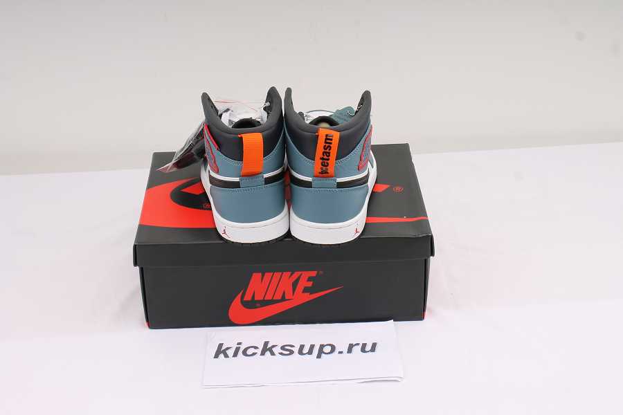 F**etasm x air jordan 1 midfearless ones cu2802-100