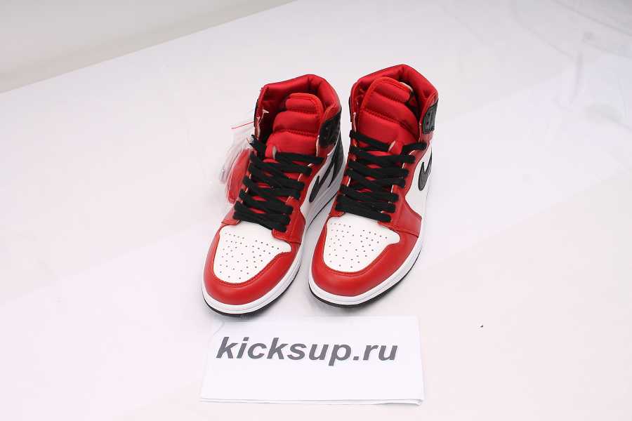 Jordan 1 Retro High Satin Snake Chicago CD0461-601