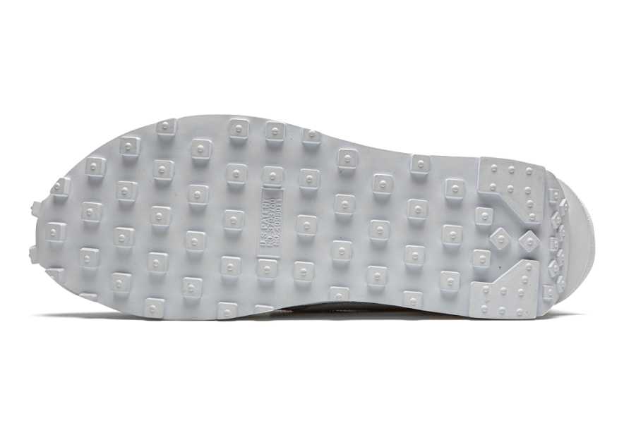 Nike sacai white nylon