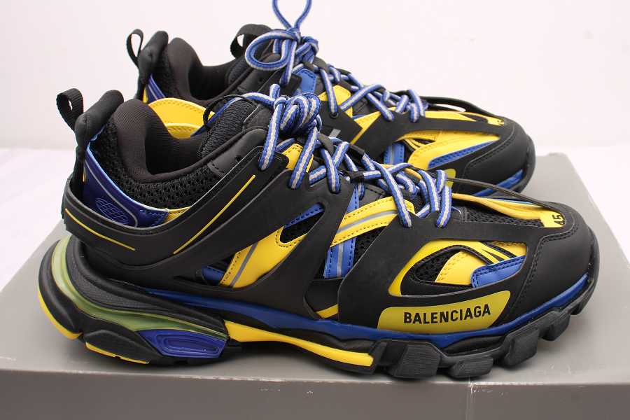 Ba1enc1aga Track Low Top Unisex Black  Yellow  Blue Lifestyle Trainer - ECBA8168583