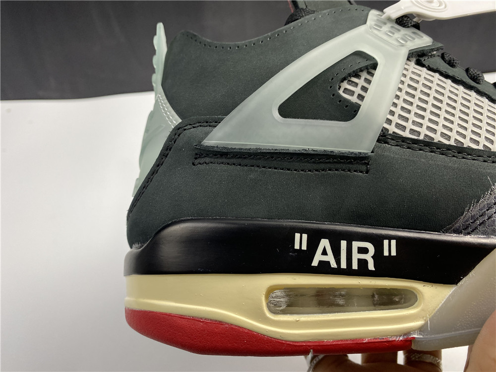 OFF-WHITE x Air Jordan 4 Bred CV9388001