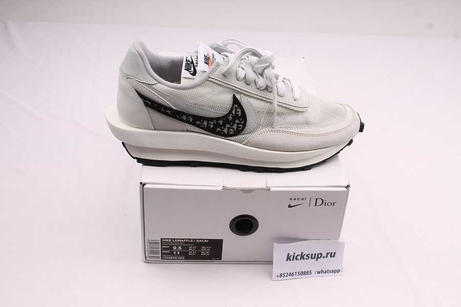 SACAI X Di0r X NIKE LDWAFFLE SACAI CN8898-002