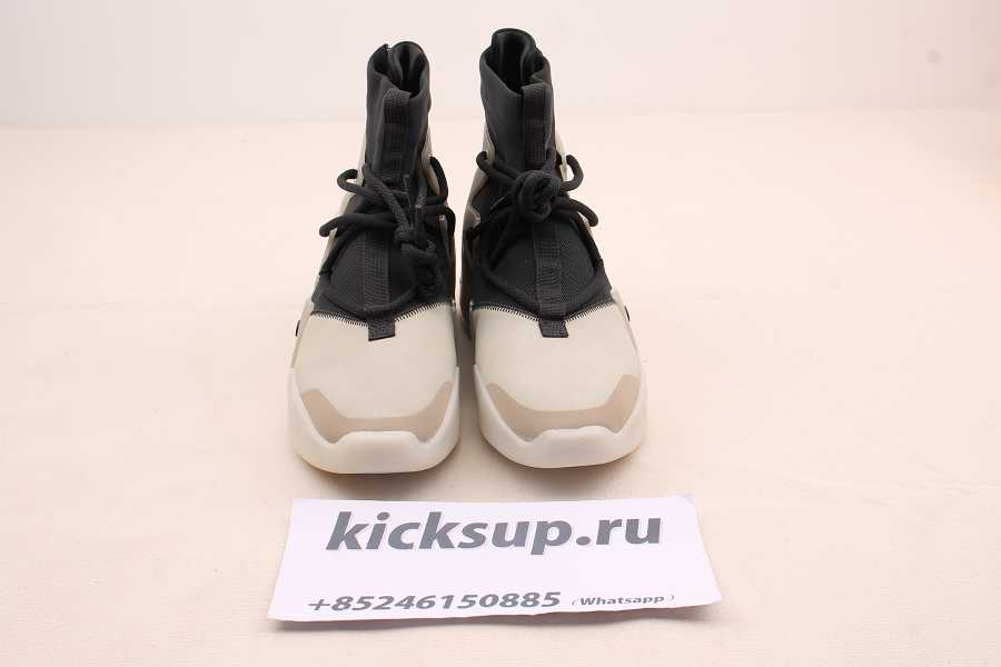 Z0Y0W7 Air Fear of God 1 String The Question