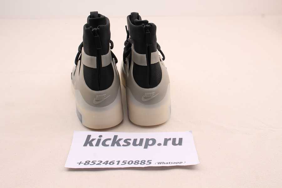 Z0Y0W7 Air Fear of God 1 String The Question