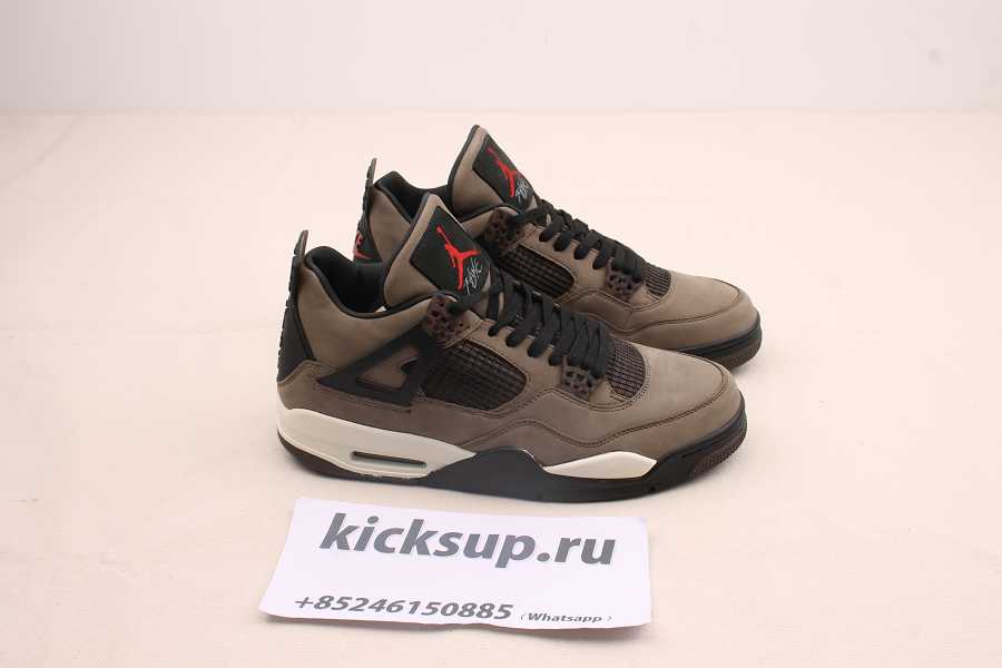 AIR JORDAN 4 RETRO
