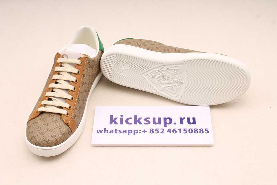 Gvcci Sneakers