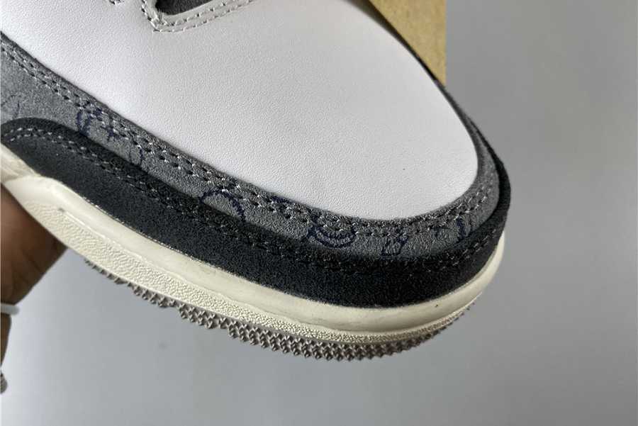 Air Jordan 3 KAWS