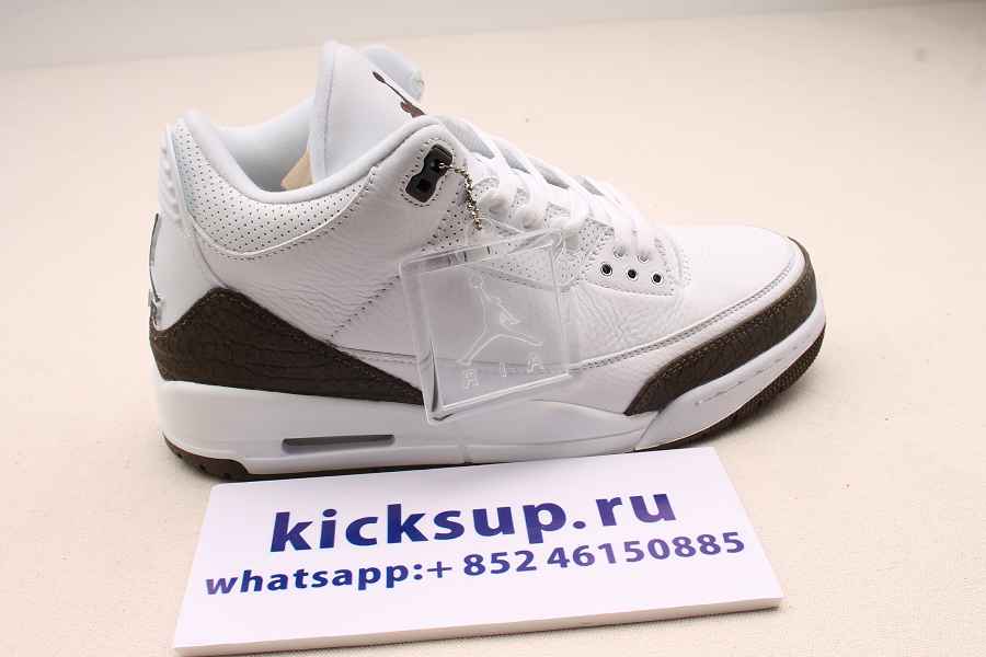 Air Jordan 3 Mocha is Returning Summer 136064-122