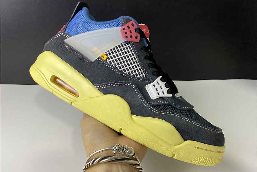 Jordan 4 Retro Union Off Noir DC9533-001