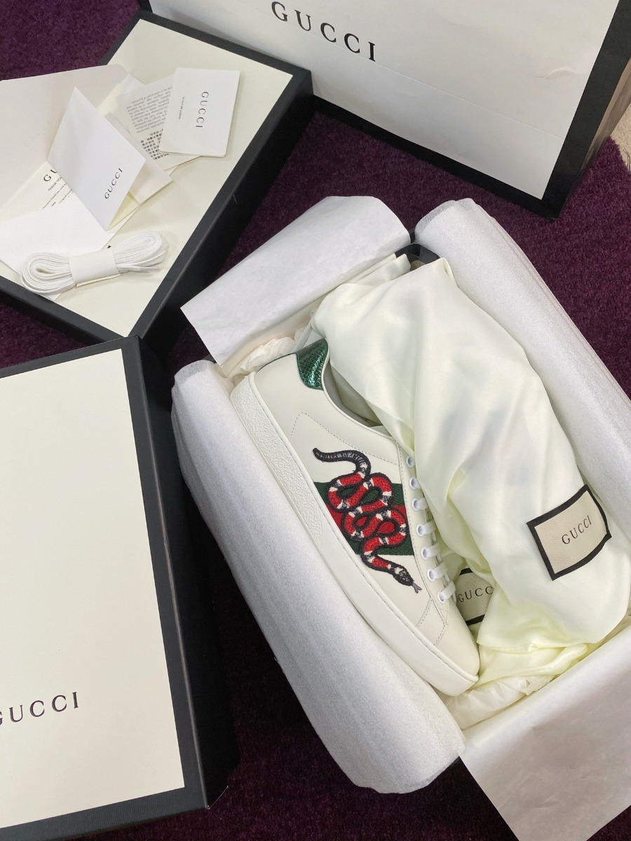 Gvcc1 White Snake New Ace Sneakers