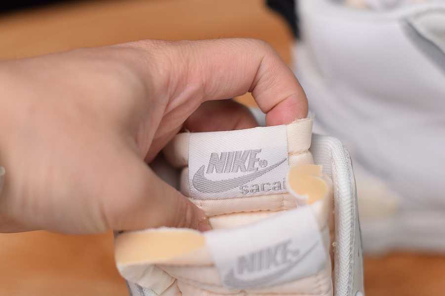 Nike Blazer Mid Sacai Triple White BV0072100