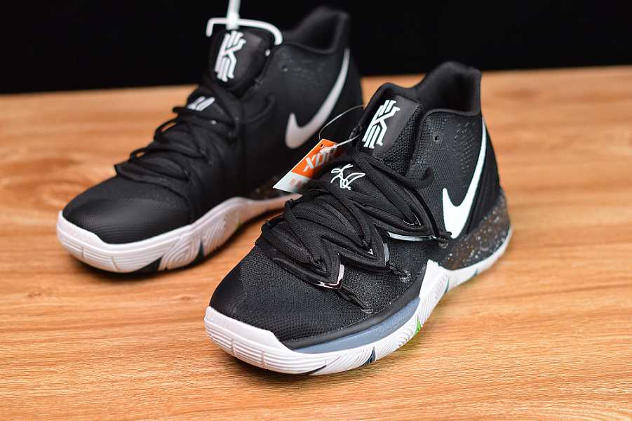 Kyrie 5 GS Black Magic A02919901