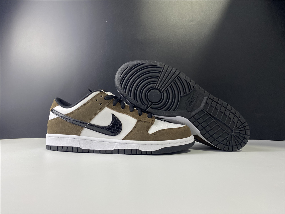 Nike SB Dunk Low White Black Trail End Brown304292-102