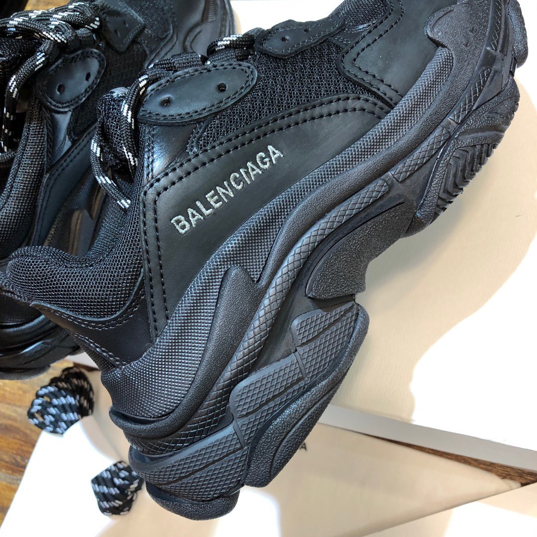 Ba1enc1aga Triple S Triple Black51278 W0901 1000