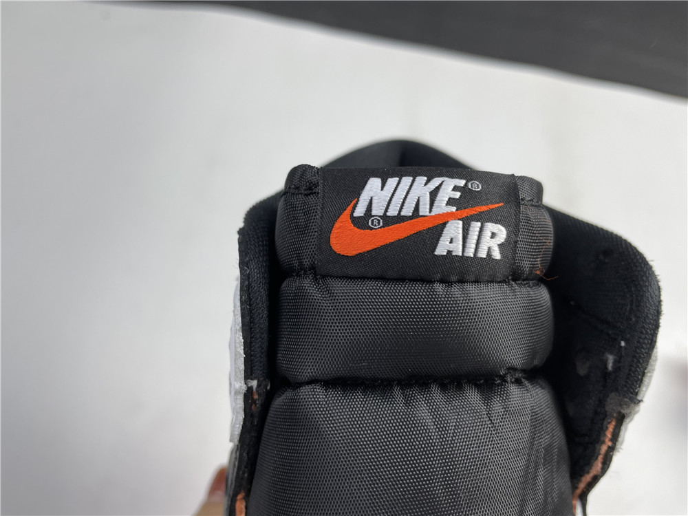Jordan 1 Retro High Electro Orange 555088-180