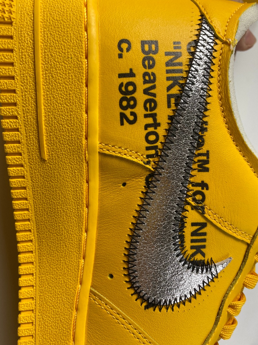 Nike Air Force 1 Low OFF-WHITE University Gold Metallic Silver DD1876-700