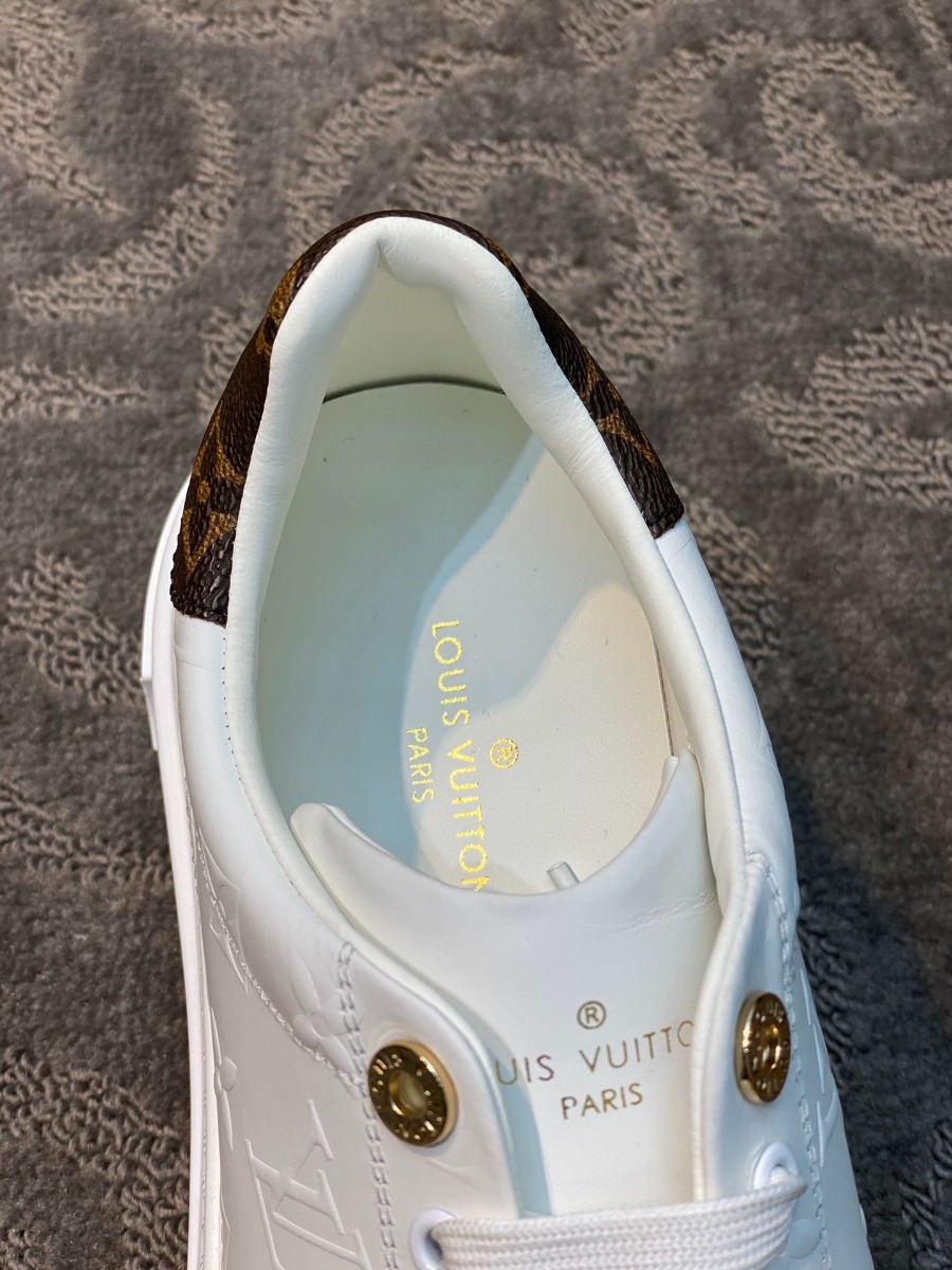 1V TIME OUT SNEAKER