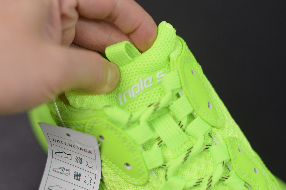 Ba1enc1aga Triple S ECBA800616H
