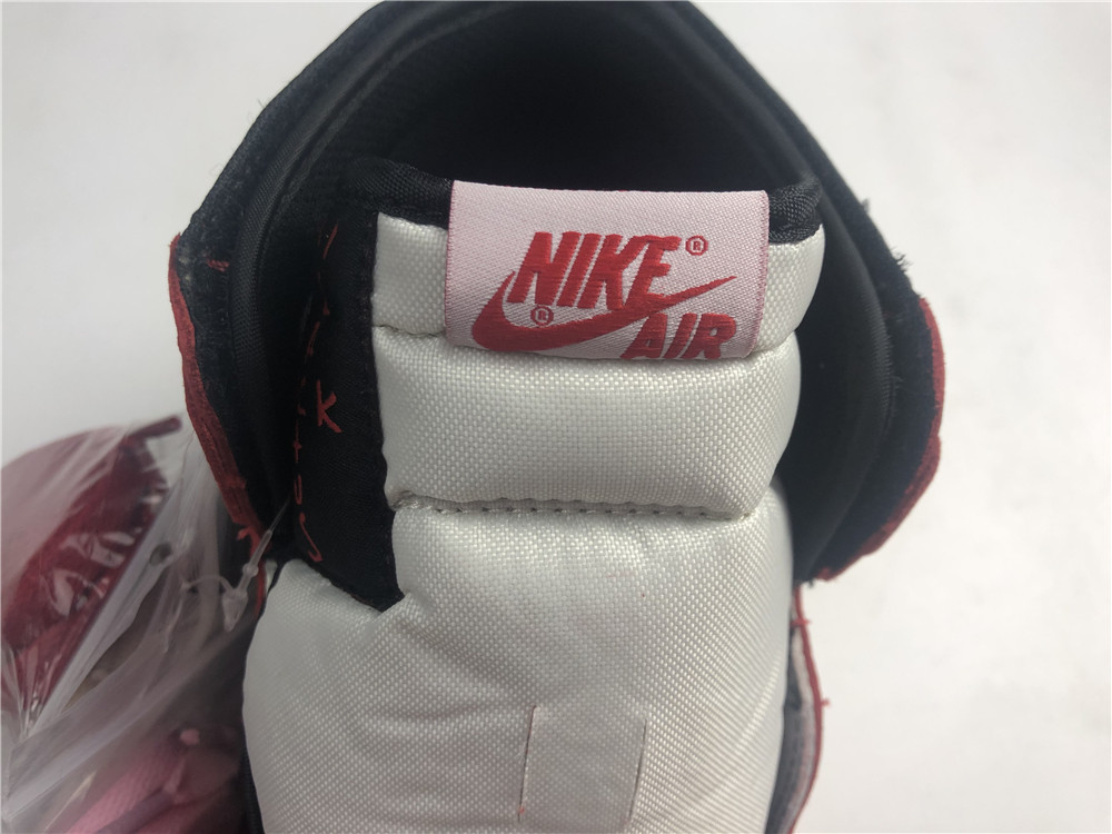 Jordan 1 Retro High Travis Scott Reverse university red CD4487-100
