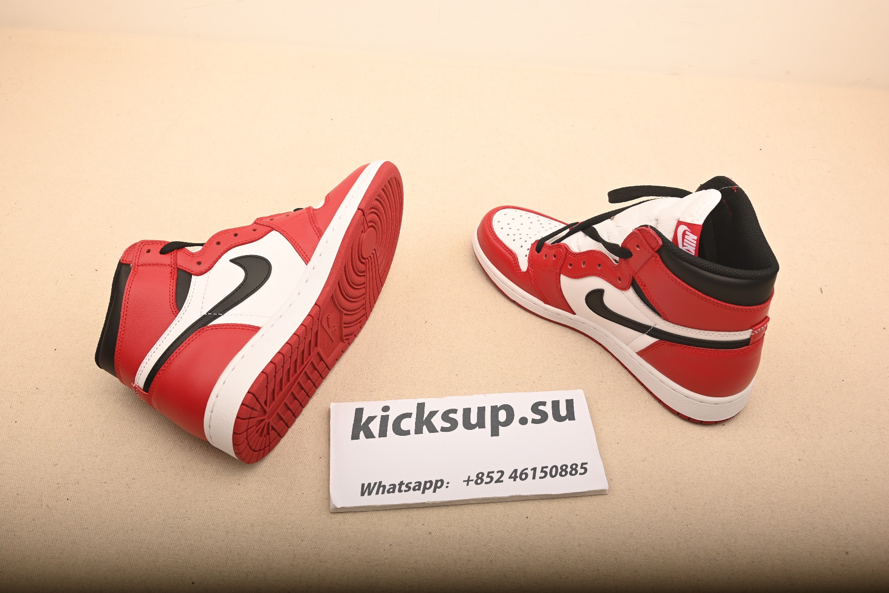 Air Jordan 1 Retro Chicago 555088-101