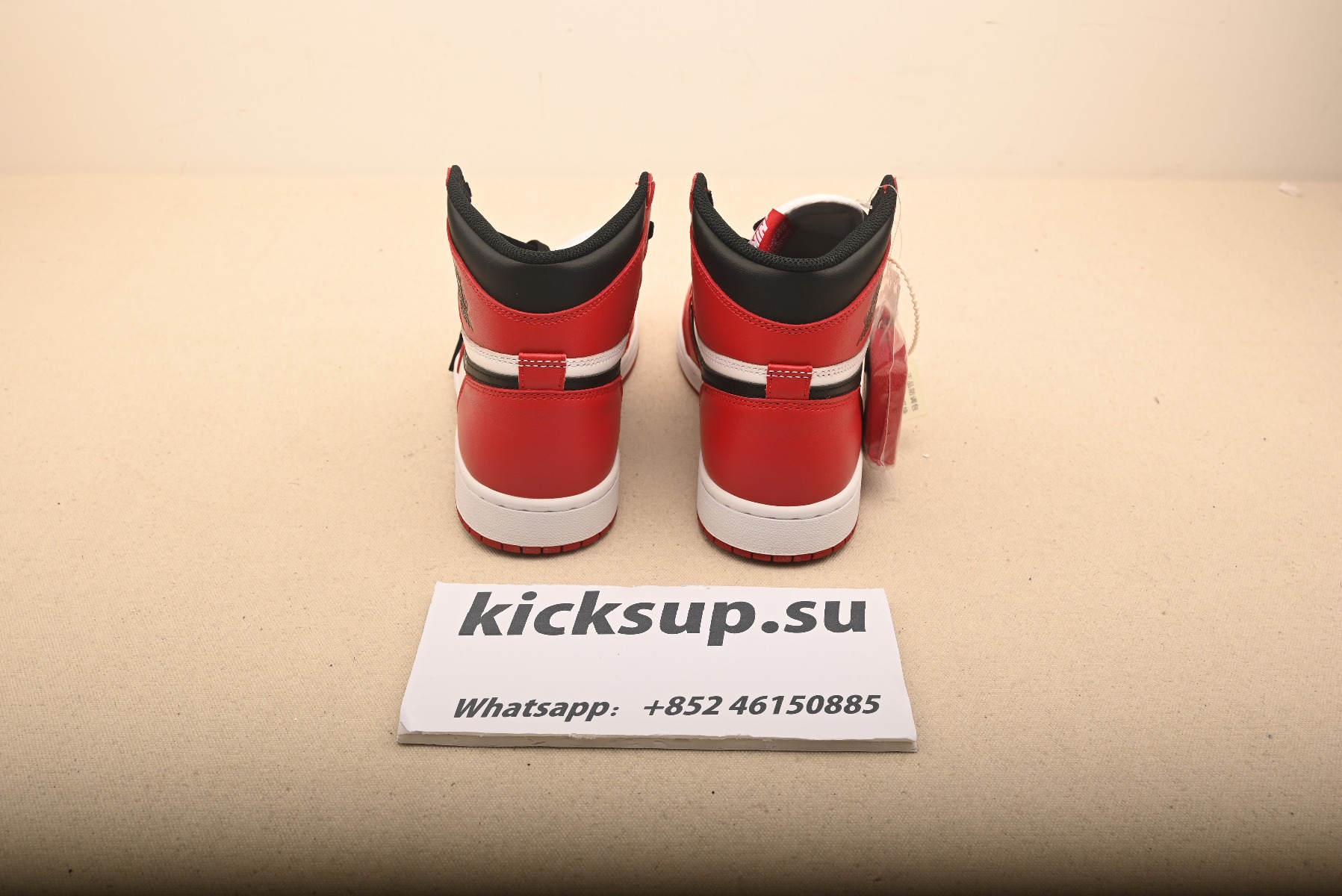 Air Jordan 1 Retro Chicago 555088-101