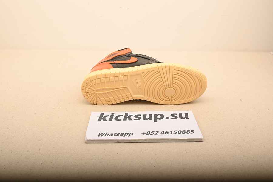 Air Jordan 1 Retro High Shattered Backboard 3.0  555088-028