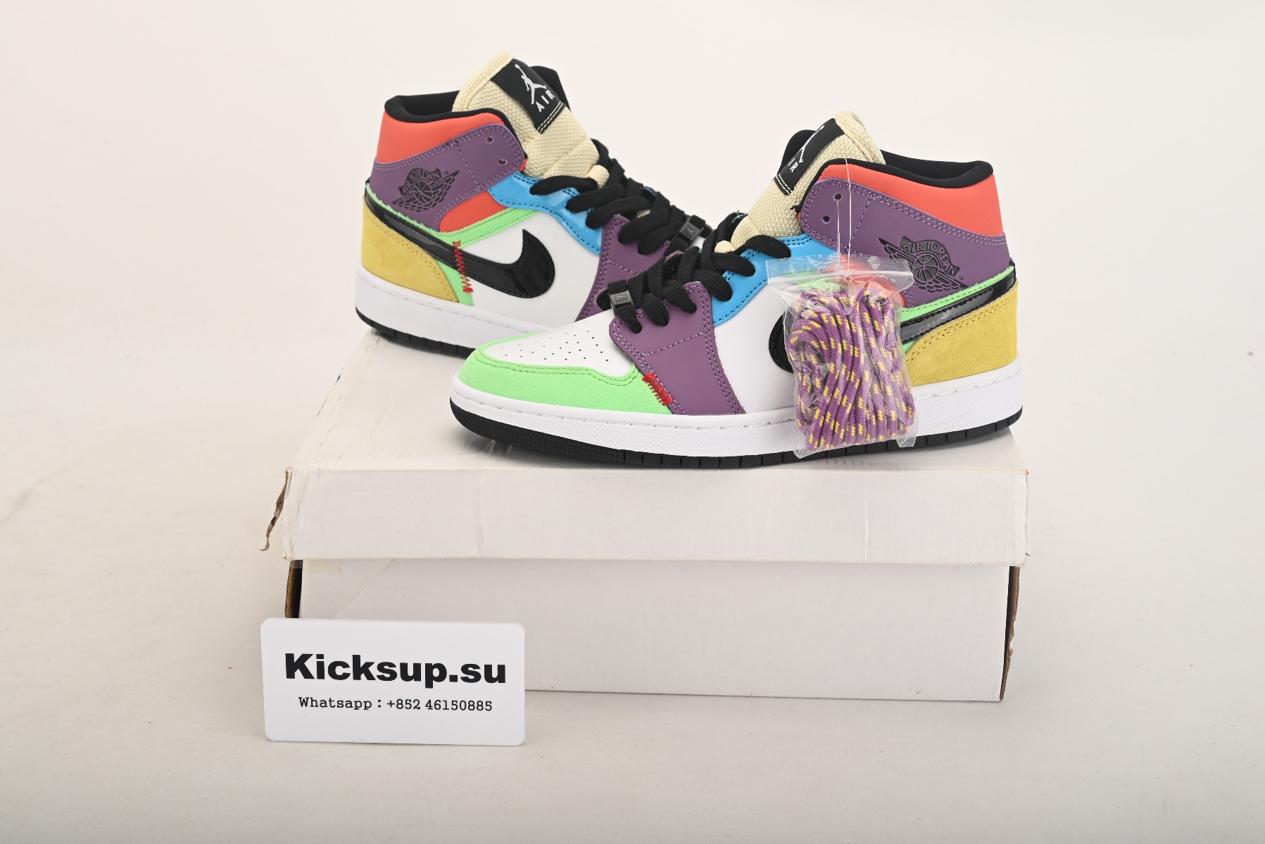 Jordan 1 Mid SE Multi-Color (W) CW1140-100