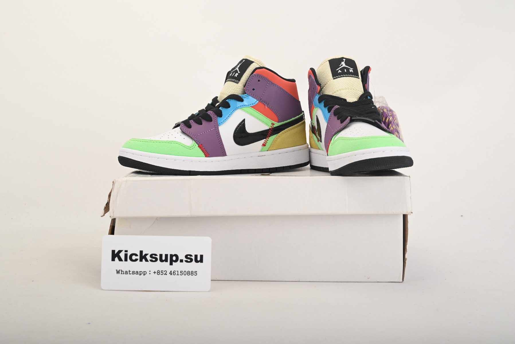Jordan 1 Mid SE Multi-Color (W) CW1140-100