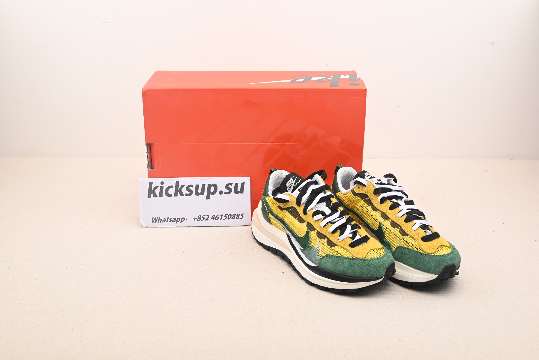 Nike Vaporwaffle sacai Tour Yellow Stadium Green CV1363-700