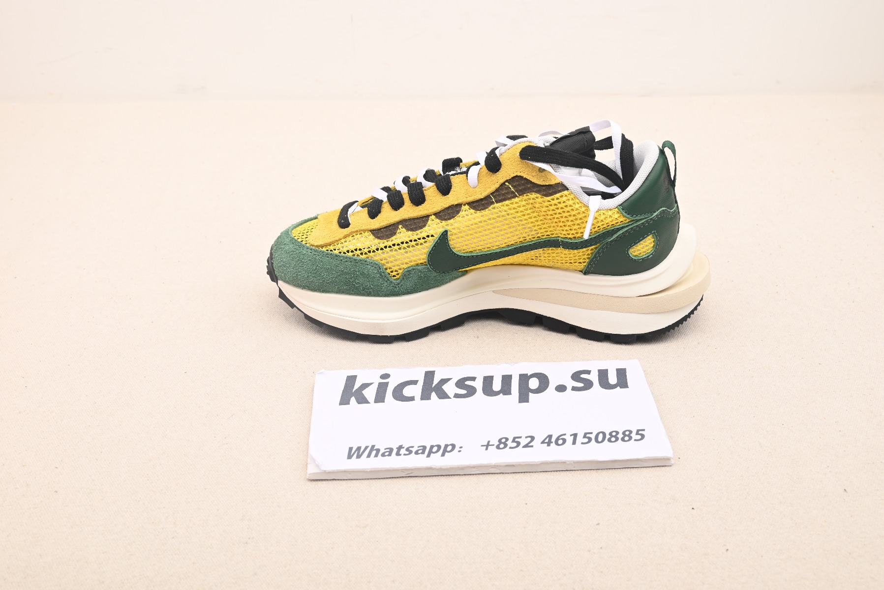 Nike Vaporwaffle sacai Tour Yellow Stadium Green CV1363-700