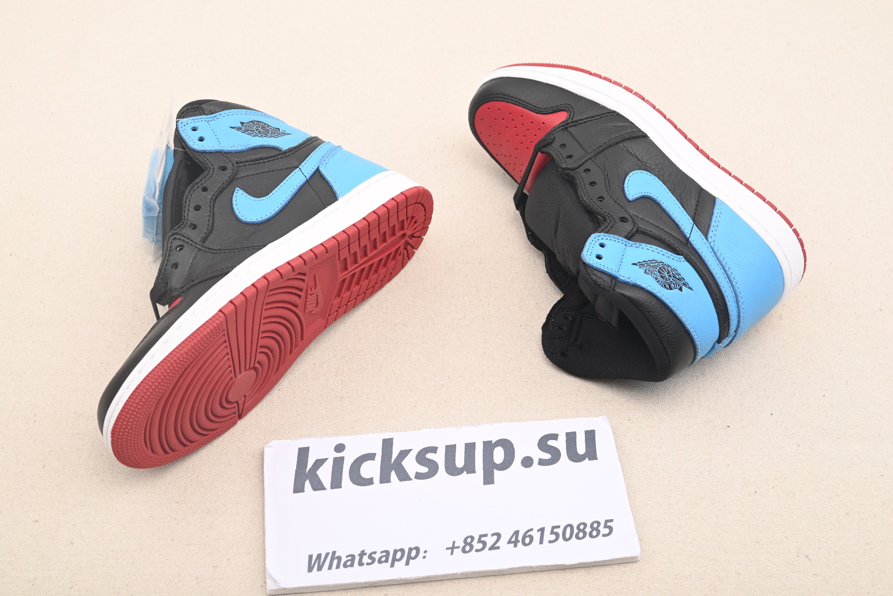 Nike Air Jordan 1 Retro High NC to Chi Leather (W) CD0461-046