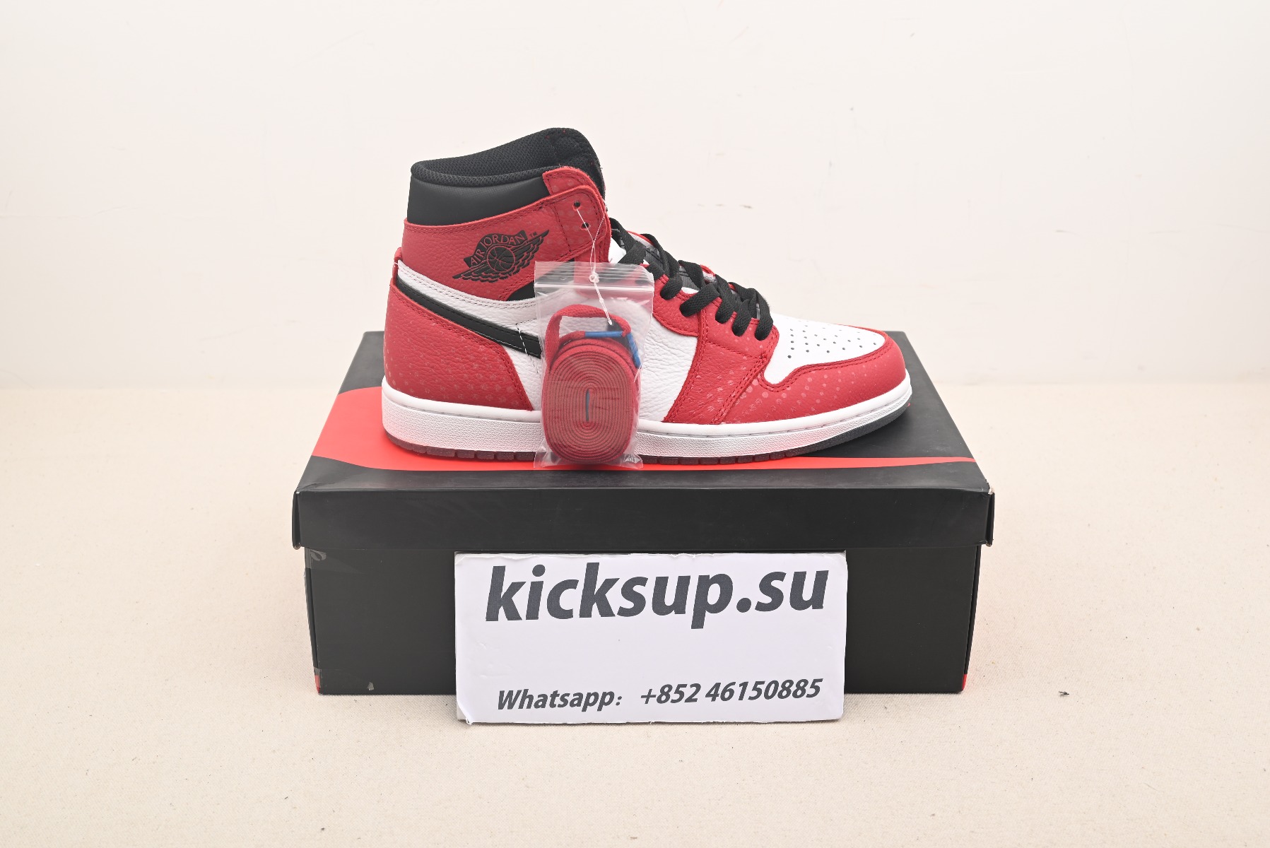 Nike air Jordan 1 Retro High Spider-Man Origin Story 555088-602