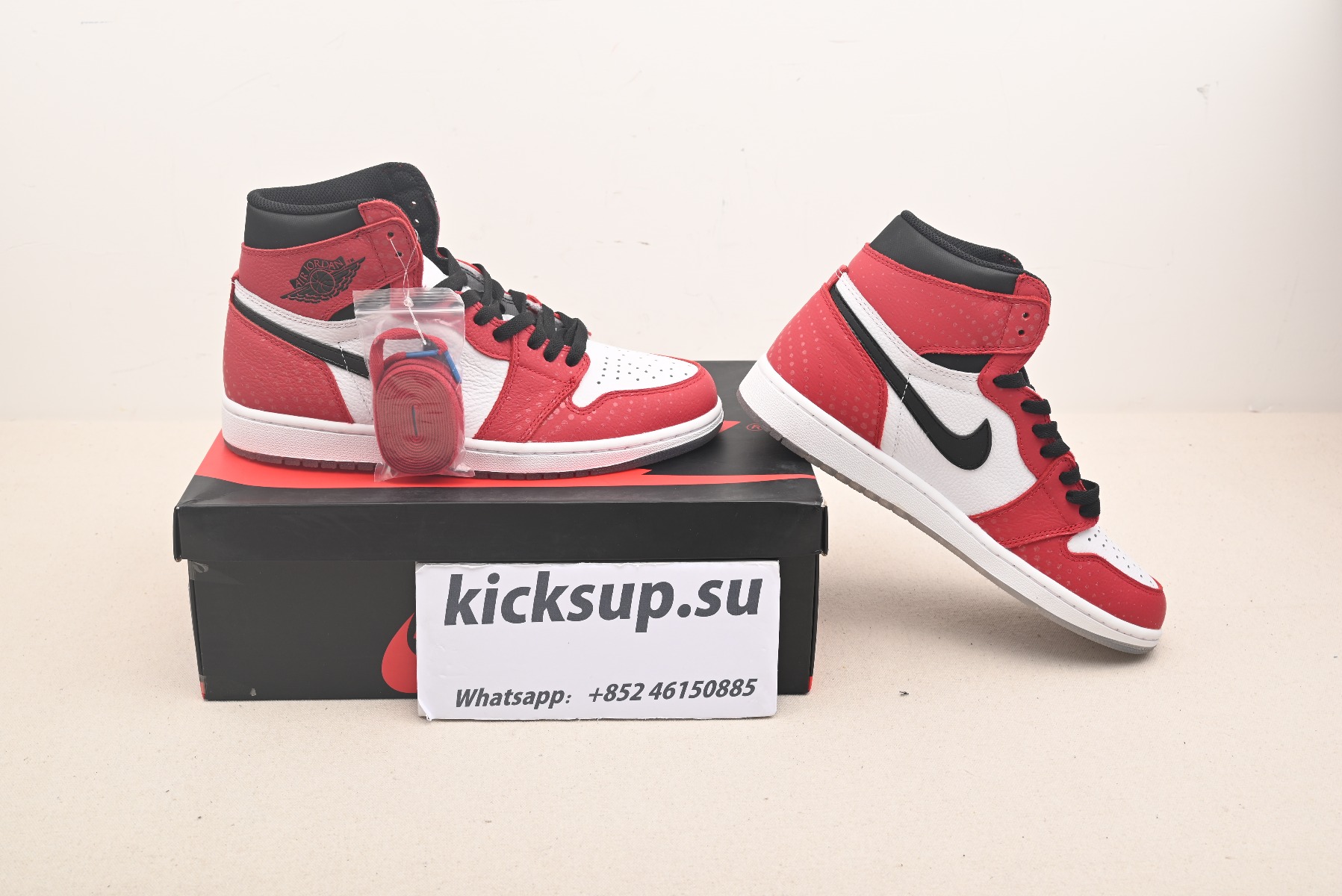 Nike air Jordan 1 Retro High Spider-Man Origin Story 555088-602