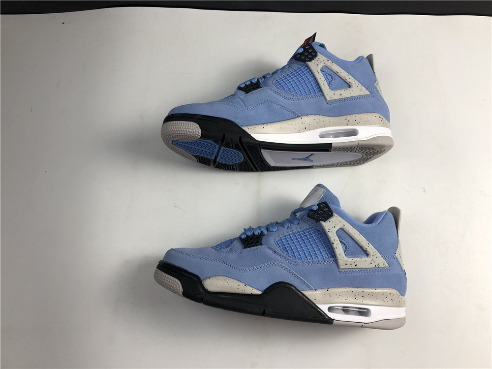 Jordan 4 Retro University Blue CT8527-400