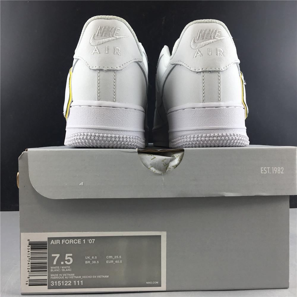 Nike Air Force 1 07