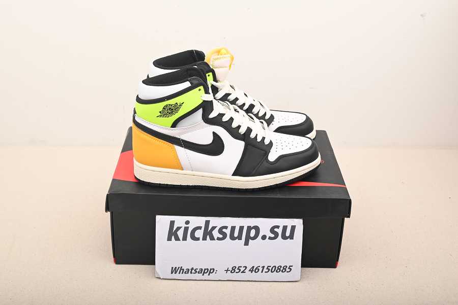 Nike Air Jordan 1 Retro High White Black Volt University Gold555088-118